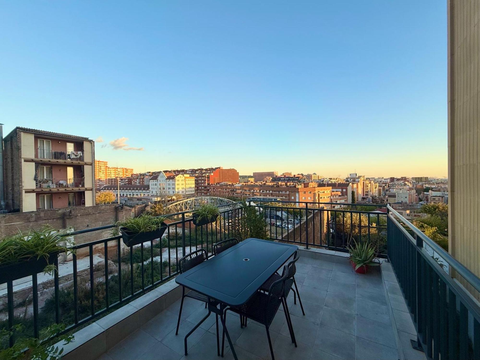 Appartement Camp Nou Nueva Casa 91 à L'Hospitalet de Llobregat Extérieur photo