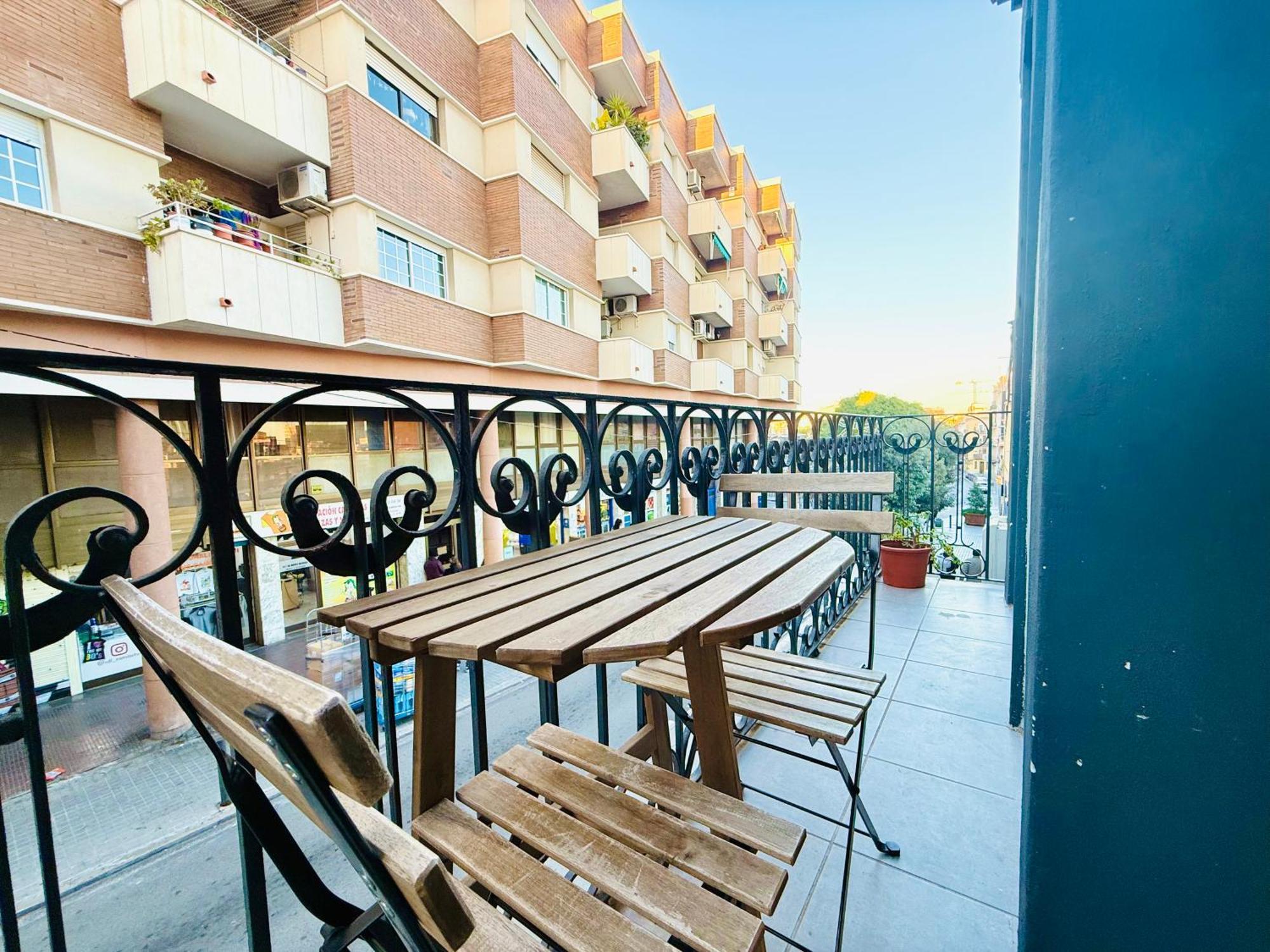 Appartement Camp Nou Nueva Casa 91 à L'Hospitalet de Llobregat Extérieur photo